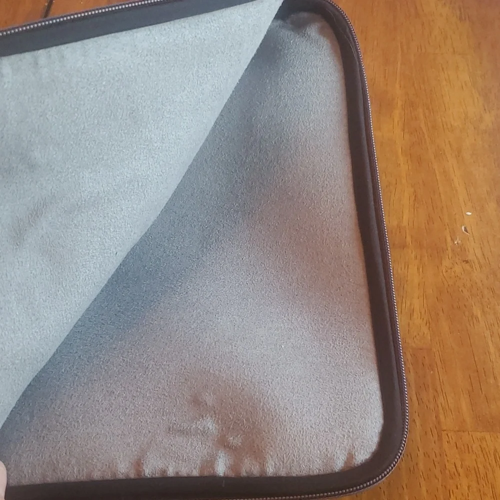Case Logic Padded Neoprene Tablet Sleeve 8x11in